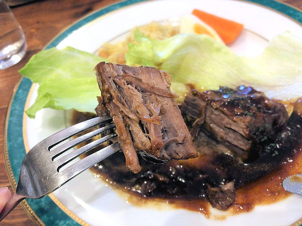 カルボナードのお肉.jpg