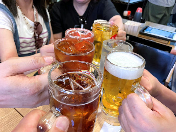えん家で乾杯.JPEG