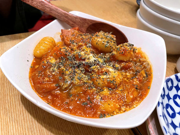 牡蠣とベーコンのトマトソースポテトニョッキ.JPG