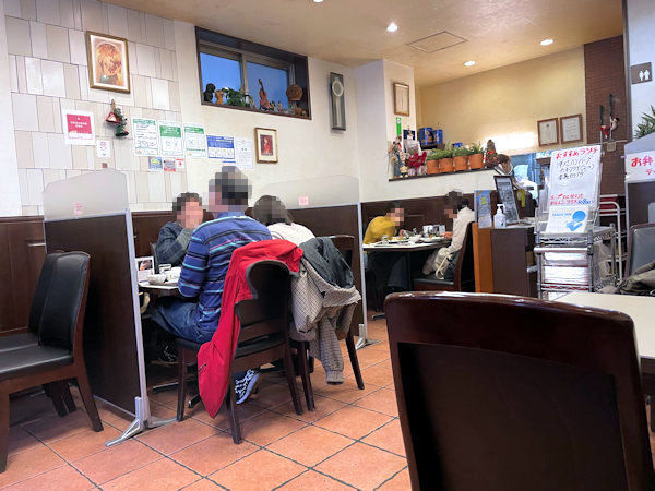 キッチンスズキの店内.JPG