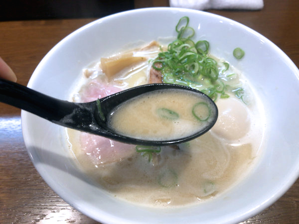 鶏白湯スープ.JPG