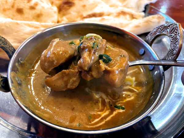 チキンカレーの鶏肉.JPG