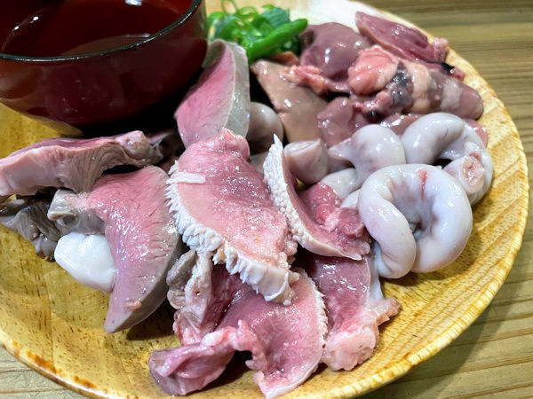 新小岩 「シン たちろまん」 ホルモン刺盛は必食！！ 何を食べても旨い激安の立ち飲み屋さん。: おいしい店・うまい店・安い店