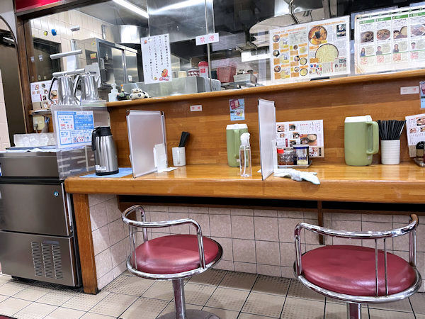 サニーの店内.JPG