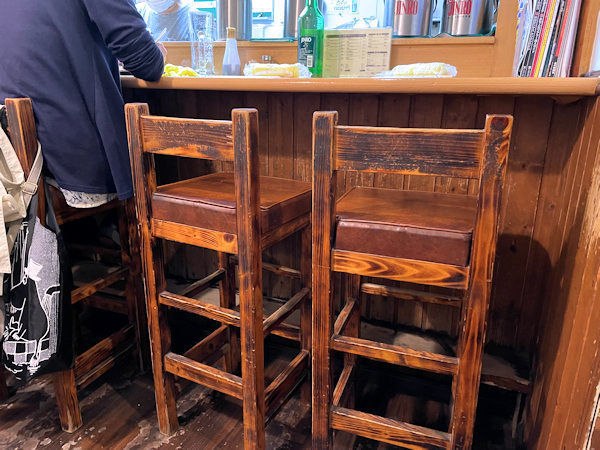 やきとり良太の店内.JPG