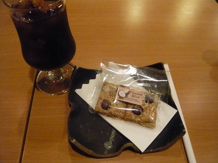 アイスコーヒーとクッキー.JPG