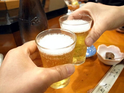 常寿司で乾杯.JPG