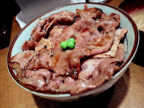 和とんの豚丼.JPG