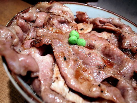豚丼のアップ.JPG