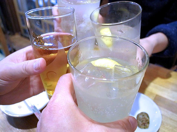 レモンサワーで乾杯.JPG