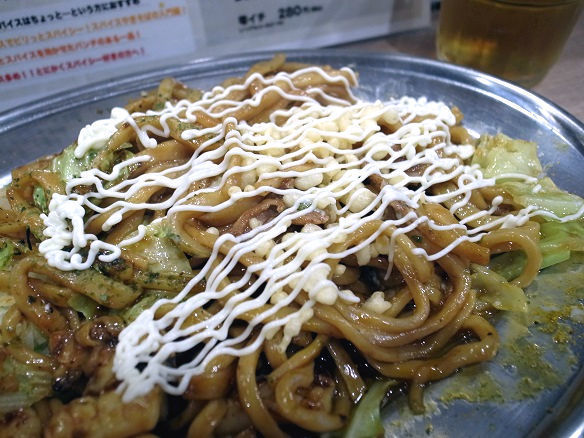 マヨと揚げ玉をトッピング.jpg