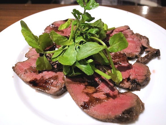 国産鹿モモ肉のタリアータ.jpg