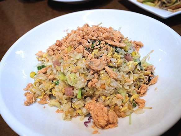 鮭レタス炒飯.jpg