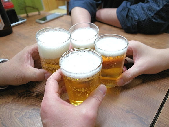 天平食堂で乾杯.jpg