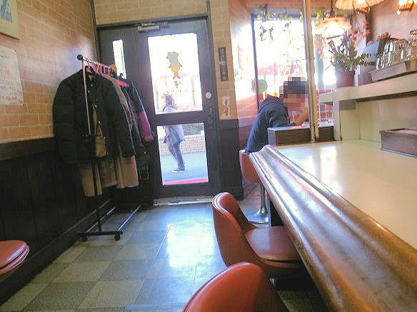 ランチハウスの店内.jpg