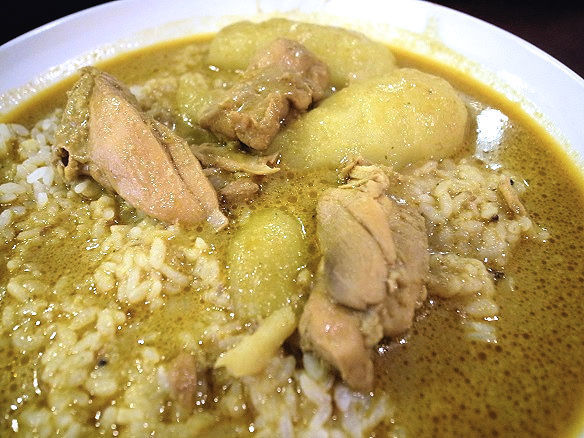 チキンカレーのアップ.jpg