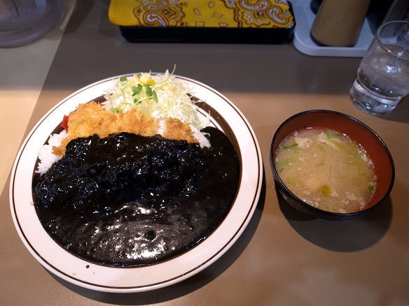 キッチンABCのチキンカツカレー.jpg