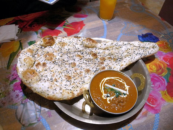 マトンカレーとセサミナン.jpg