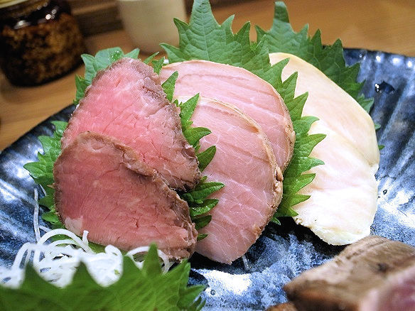 牛モモ肉、豚ヒレ肉、鶏ムネ肉.JPG