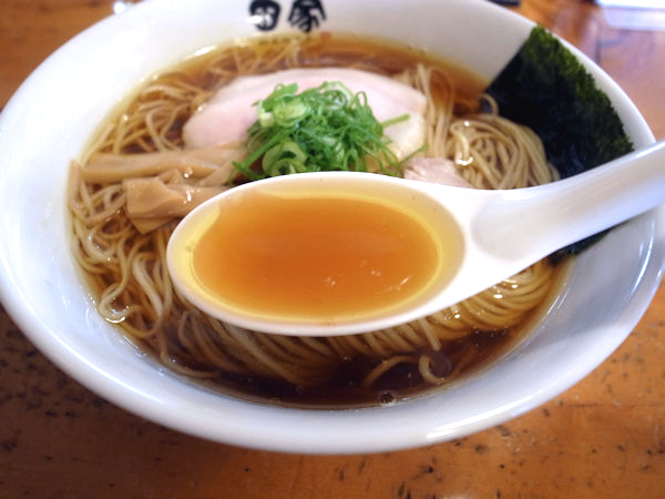 中華そばのスープ.JPG