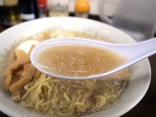 ガンジャラーメンのスープ.JPG