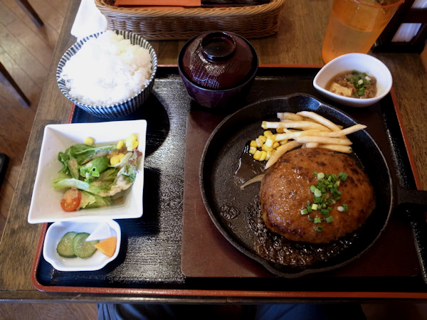 ジューシーハンバーグ 250g定食.JPG