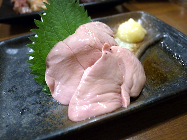 上野 鳥道酒場 絶品の白レバー刺しが味わえる24時間営業 年中無休の居酒屋 おいしい店 うまい店 安い店