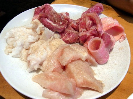 山源の塩ホルモン.JPG